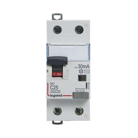 Дифавтомат 1P+N 25А C 30мА тип AC Legrand DX³