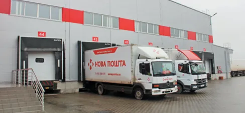 Блискавкозахист та заземлення DKC для безпеки об’єктів
