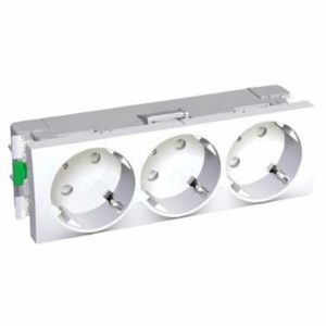 Розетка 3-а З/К зі шторк. 45х45 "ALTIRA" 16А, 250В біла (старий артикул ALB45262) (знятий з в-ва)