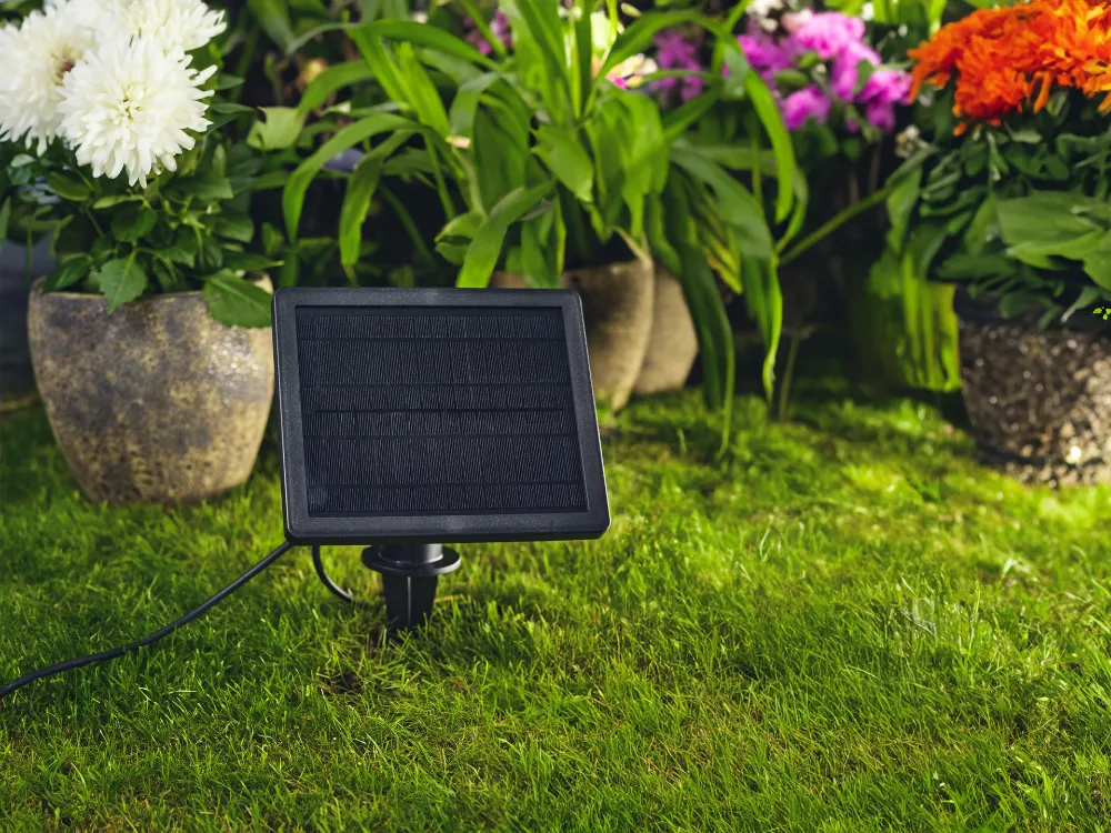 Гібридне зовнішнє освітлення LEDVANCE | сучасне садове освітлення