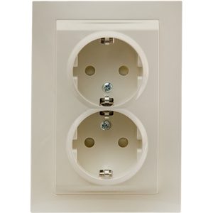 Розетка 2-а З/К внутр. зі шторками "UNICA" сл.к. (C3) "знято з в-ва"