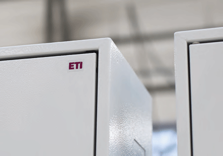 Розподільні шафи серії LХN250 | оберіть надійні металеві електрощити ETI