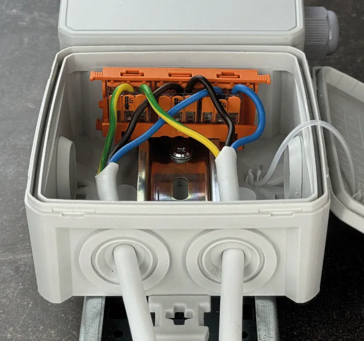 Коробки монтажні UEC | Ключові переваги