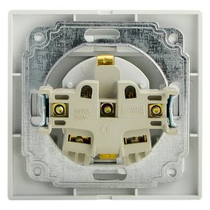Розетка одинарная с заземляющим контактом внутренняя с крышкой белая "АсКо"