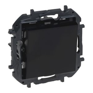 Вимикач 1-кл. внутр. перехресний 10А гвинтові клеми NILOE STEP чорний
